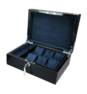 Estuche de Reloj de Lujo Personalizado en MDF Ecológico con Materiales Reciclados, Cierre a Presión y Diseño de Almohada - Product Image 2