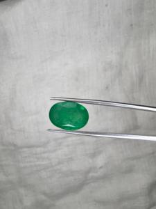 Émeraude naturelle de Zambie de 6,20 carats, taille ovale, vert profond intense, pierre précieuse de luxe, pierre brute pour haute joaillerie et collectionneurs - Product Image 1
