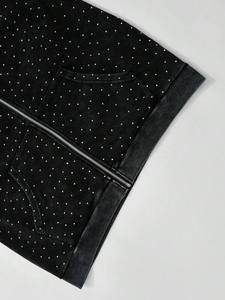 เสื้อฮู้ดซิป OEM ประดับคริสตัลเต็มตัว แต่งเพชรระยิบระยับ ทรงโอเวอร์ไซส์ สไตล์สตรีทแวร์ ผ้าฟลีซ ปักโลโก้ได้ตามต้องการ สำหรับผู้ชาย - Product Image 5