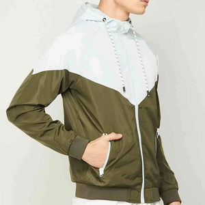 Servicio OEM/ODM, Chaqueta Softshell para Hombre, Diseño Profesional 2025, Logotipo Impreso Personalizado, Chaqueta Cortavientos de Fábrica - Product Image 2