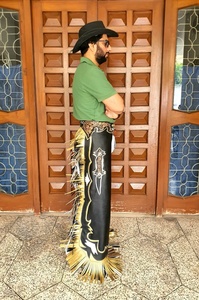 Chaps para hombre, para rodeo y equitación, con yugo hecho a mano, equipo de equitación western, chaps vaqueros con flecos, parche personalizado, resistentes para invierno - Product Image 3