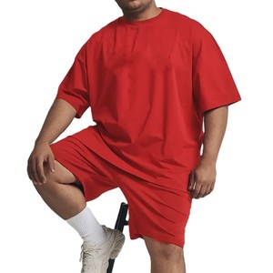 Ensemble T-shirt et short rouge 2026 pour homme – Style streetwear décontracté et personnalisé pour l'été, deux pièces, 100 % coton, séchage rapide - Product Image 4