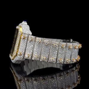 Montre-bracelet classique de luxe pour homme, cadran entièrement serti de diamants avec chiffres romains, lunette dorée, mouvement à quartz, style glacé, édition limitée - Product Image 2