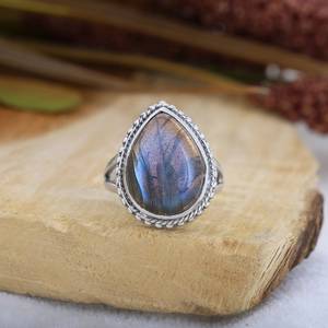 Natural Labradorite Pear Shape Gemstone Ring In 925 Sterling <b>Silver</b> Split Band Ring Handmade Fine Jewelry Fashion Ring For Women - Product Image 4
