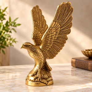 Sculpture d'aigle en laiton élégante, figurine d'aigle majestueux en vol, statue d'oiseau décorative en métal, décoration de table de luxe pour la maison et le bureau - Product Image 2