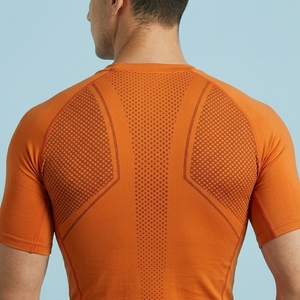 Camiseta Deportiva de Compresión de Manga Corta para Hombre, Personalizable (OEM), para Fitness, Gimnasio, Entrenamiento y Rendimiento Atlético - Product Image 4