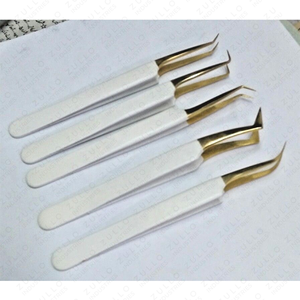 Pinzas de Precisión para Extensión de Pestañas con Punta Dorada Zullo Industries, Acero Inoxidable Recubierto, Herramienta para Pestañas con Gancho Puntiagudo, Personalizable - Product Image 6