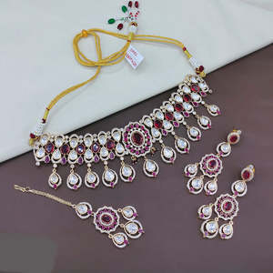Juego de Collar con Colgante de Piedras Kundan Polki de Diseño Jewelemarket, Imitación de Perla Fina para Uso Diario y Ocasiones Nupciales-10575591ML - Product Image 1