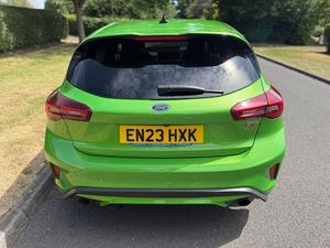 F0CUS 2.3T ST HATCHBACK 2023 EN BON ÉTAT - Product Image 3