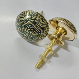 Elegante Pomo de puerta de latón vintage con detalles adornados, herrajes de metal redondos de primera calidad para interiores de casas clásicas - Product Image 4