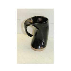 Chope à boire viking artisanale en corne de buffle, finition naturelle, pour bière ou hydromel, vente en gros pour cadeaux promotionnels - Product Image 1