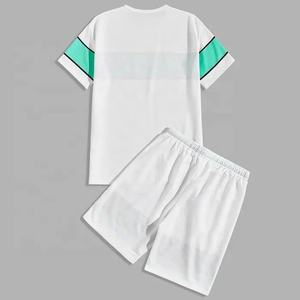 Vente en gros de tenues décontractées d'été pour hommes, ensemble t-shirt et short personnalisé en deux pièces - Product Image 2