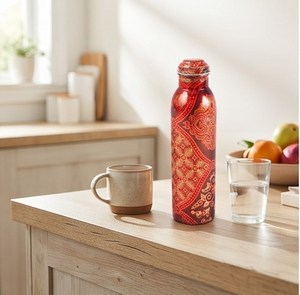 Bouteille d'eau isotherme vintage rouge à motif cachemire en acier inoxydable avec couvercle, idéale pour les voyages, le fitness, le yoga et les essentiels de cuisine - Product Image 4