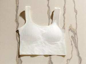 Nouveau Soutien-Gorge de Sport Personnalisé pour Femme, Grande Taille, Logo Avant, Haute Soutenabilité, Écologique et Respirant, Idéal pour le Yoga - Product Image 4