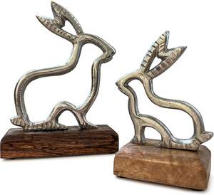 Centre de table de Noël écologique en aluminium et bois, présentant un décor raffiné pour les fêtes, avec un pin décoratif sculpté - Product Image 5