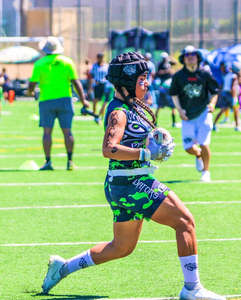 Maillots de football 7V7 sublimés pour jeunes personnalisés en usine Maillots de compression de football 7 sur 7 pour femmes - Product Image 2