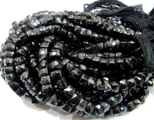 Perles en spinelle noire en forme de cube 3D, 6 à 7 mm, perles en spinelle noire facettées en forme de boîte, brin de 8 pouces de long - Product Image 2