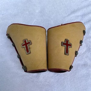 Par de Puños de Cuero Masónicos de Caballero Templario del 19º Distrito, Bordados, Regalia, Superventas, Hechos a Medida, de Alta Calidad - Product Image 1
