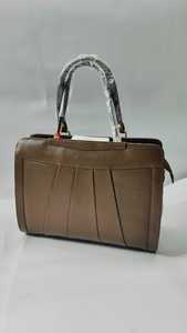 Sac à bandoulière pour femme en cuir véritable marron, motif litchi, poignée unique, fermeture à fermoir, usage quotidien, toutes saisons - Product Image 6