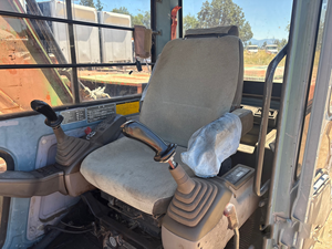 Excavadora de cadenas EX120-2 de 1991 en venta, máquina de movimiento de tierras fiable, lista para exportación y uso en obra. - Product Image 4