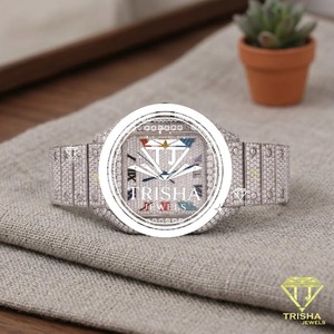 Montre-bracelet de luxe écologique pour femme en acier inoxydable or rose, style minimaliste, mouvement à quartz, disponible à la vente - Product Image 3