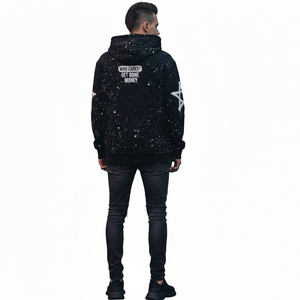 Ensemble de survêtement personnalisé avec imprimé graphique textuel effet éclaboussures, coupe épaules tombantes, en coton épais 100% (400 GSM), comprenant un sweat à capuche zippé noir et un pantalon de survêtement - Product Image 6