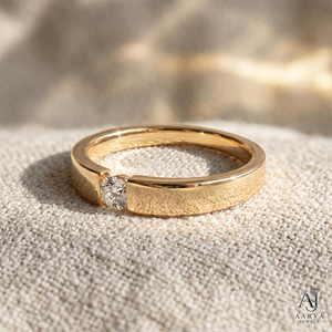 Anillo de compromiso y boda moderno para mujer con moissanita solitaria y engaste de bisel chapado en oro rosa y rodio - Product Image 2