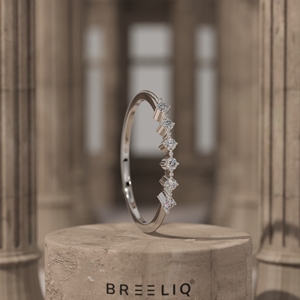 แหวนทองคำแท้ 14K ประดับเพชรเลี้ยงในห้องปฏิบัติการ ดีไซน์มงกุฎทันสมัย วงแหวนเพชรแบบเรียบง่าย สามารถสวมซ้อนกันได้ เหมาะสำหรับแหวนแต่งงาน - Product Image 1