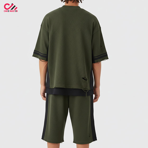 ชุดเซ็ตฤดูร้อนแบบสั้นพิมพ์ลาย DTG ตามสั่ง OEM คุณภาพสูง และชุดเซ็ตสองชิ้น กางเกงขาสั้น ผู้ชาย ผ้าฝ้าย 100% ชุดลำลองฤดูร้อนสำหรับผู้ชาย - Product Image 4