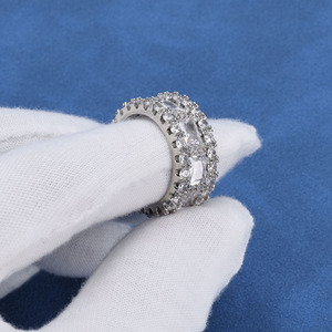 Anillo de compromiso unisex de moissanita con corte princesa S925, chapado en oro de 18K, engaste pavé, banda geométrica de lujo, joyería de boda y cóctel - Product Image 5