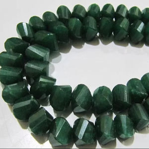 Cuentas de Esmeralda Natural en Forma de Briolette Trenzada, Tamaño de 9 a 10 mm, Se Venden por Hilo de 10 Pulgadas de Largo - Product Image 4