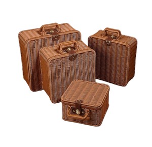 Cesta de Picnic de Mimbre Hecha a Mano con Hebilla de Cuero - Baúl de Almacenamiento Vintage Tejido de Primera Calidad para Decoración del Hogar - Product Image 3