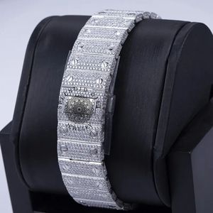 Splendide montre de luxe en diamant, cadeau idéal, 28 mm, analogique, quartz, boîtier carré argent/moissanite, cristal saphir, mouvement ETA - Product Image 3