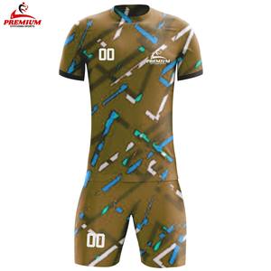 Uniforme de football de qualité supérieure 100% polyester, anti-rides, manches courtes, produit le plus populaire pour hommes, vêtements de sport durables - Product Image 6