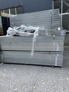 Bandeja Portacables de Acero Tipo Canal Perforado/Ventilado Resistente a la Corrosión para Uso Industrial - Product Image 5