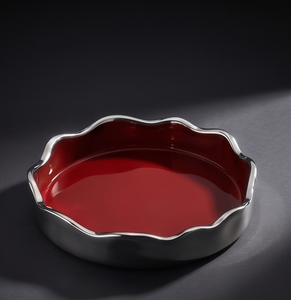 Plateau de service rond artisanal à bord festonné en émail rouge, plat à fruits en métal ondulé argenté, plateau décoratif pour table basse - Product Image 5