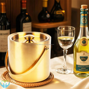 Cubo de hielo metálico premium con paredes aisladas y tapa, perfecto para mantener el hielo congelado durante largas fiestas y eventos. - Product Image 2