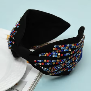 Accessoires de cheveux mignons et élégants pour femmes, avec broderie multi-main et perles en verre, collection 2026 - Product Image 1