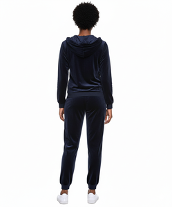 Ensemble de survêtement d'hiver pour femme en velours, deux pièces, coupe personnalisée, avec plumes, antibactérien, sweat à capuche et short à cordon de serrage - Product Image 5