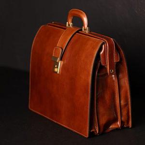 Wholesale Premium Vintage Brown Leather Briefcase for Men Luxury Hard Case Business Office Bag with Secure Lock Closure - Product Image 2