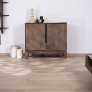 Unidad de almacenamiento de madera de mango de 2 puertas Vandana Royal Order - Product Image 1