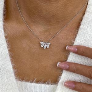Colgante de diamantes de corte marquesa, pera y redondo en oro blanco macizo, collar de diamantes cultivados en laboratorio, elegante colgante nupcial minimalista - Product Image 3