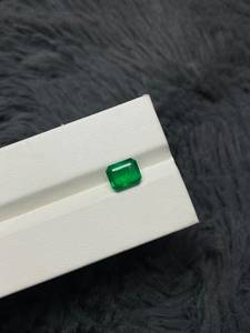 Piedra preciosa de esmeralda natural, corte esmeralda, verde, rectangular, suelta, para la elaboración de joyas. - Product Image 4