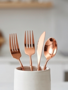Ensemble de couverts modernes en or rose, finition miroir, compatibles lave-vaisselle, pour mariage et usage domestique - Product Image 4