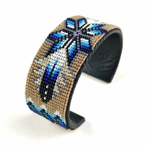 Bracelet manchette brodé de perles, bijou de corps tendance, design unique, bracelet manchette brodé de perles de rocaille - Product Image 1