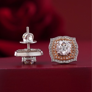 ต่างหูเพชรทรงกลมสองวง 2.57 กะรัต ทอง 14K สองสี เพชรเลี้ยงในห้องปฏิบัติการ - Product Image 2