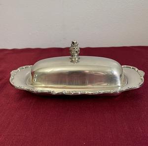 Beurrier en métal de luxe avec couvercle pour accessoires de cuisine haut de gamme, offrant un rangement hygiénique et un attrait décoratif pour la table - Product Image 2