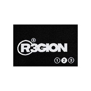 Etiquetas de Damasco Tejidas Personalizadas de Primera Calidad, Plegadas al Centro, Corte Láser, para Prendas y Bolsas, con Personalización de Logotipo de Empresa, Lavables - Product Image 1