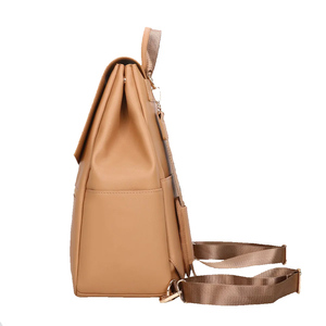 Sac à dos à couches pour bébé de qualité supérieure, imperméable, avec porte-bouteilles isothermes et grand organisateur de rangement - Product Image 4