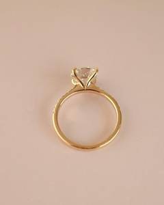 Anillo de Media Banda con Diamante Solitario de Corte Redondo de Lujo, 1.00CT, Cultivado en Laboratorio, con Oro Amarillo de 14K, Joyería Fina para Compromiso, Fiestas y Ocasiones Especiales - Product Image 4